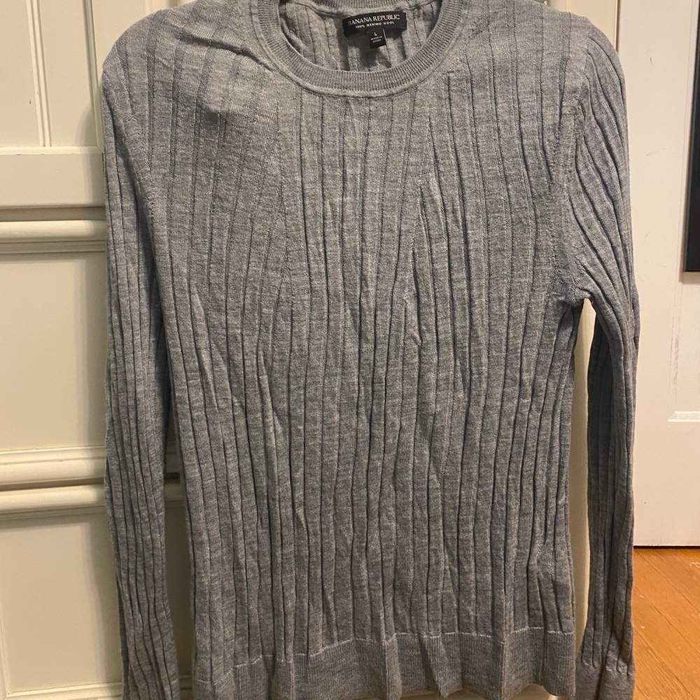 Banana Republic grey wool sweater